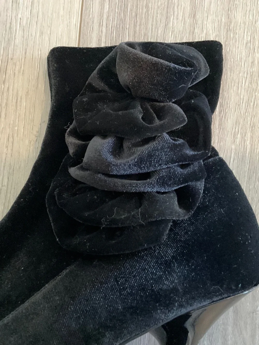 JEFFREY CAMPBELL Florette Velvet Boots Pointed Toe In Black Size 8.5